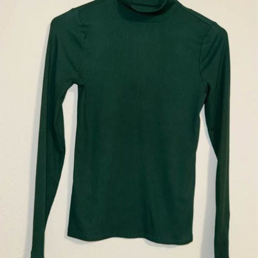 No Boundaries Extra Small Mock Neck Top